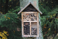 Insektenhotel aus Holz